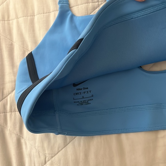 Nike One Convertible Women's Light-Support Lightly Lined Sports Bra large NWT - Picture 12 of 15